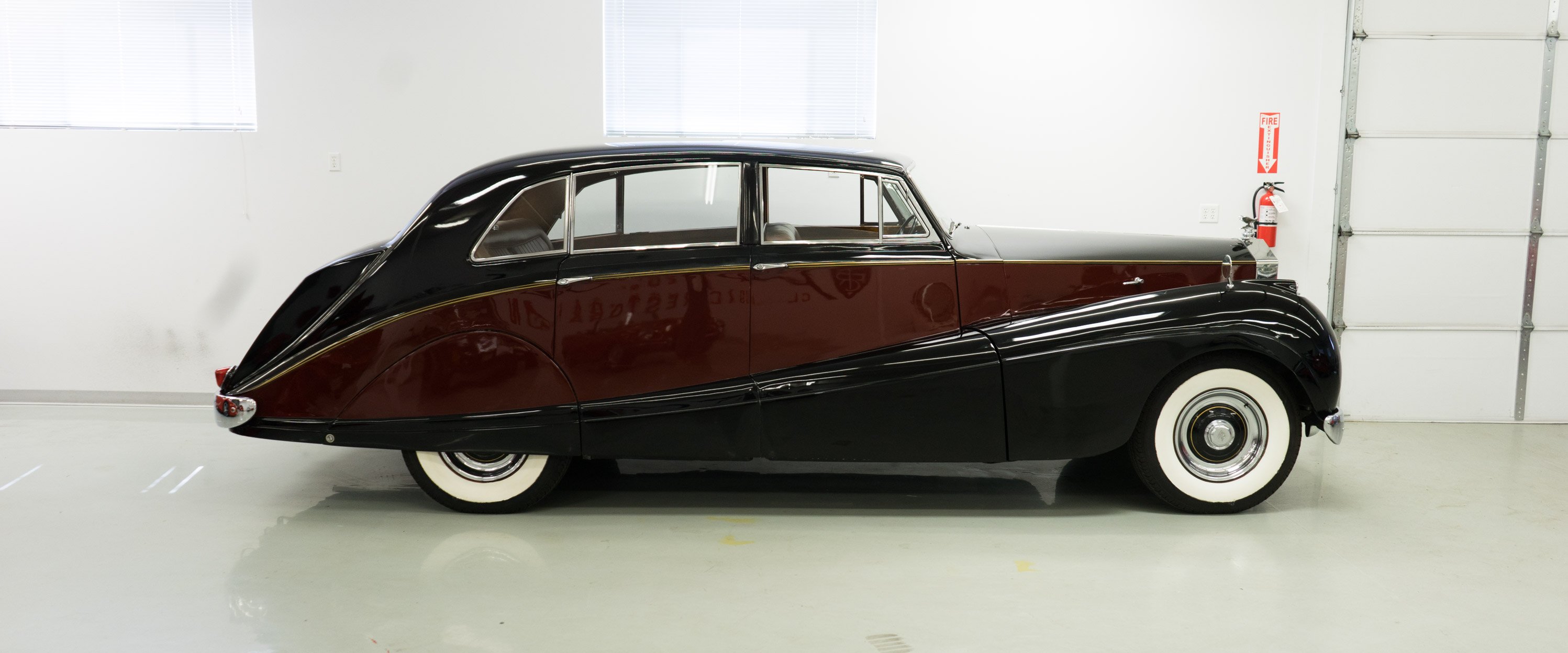 1955-Rolls-Royce-Silver-Wraith-slideshow-003@2x