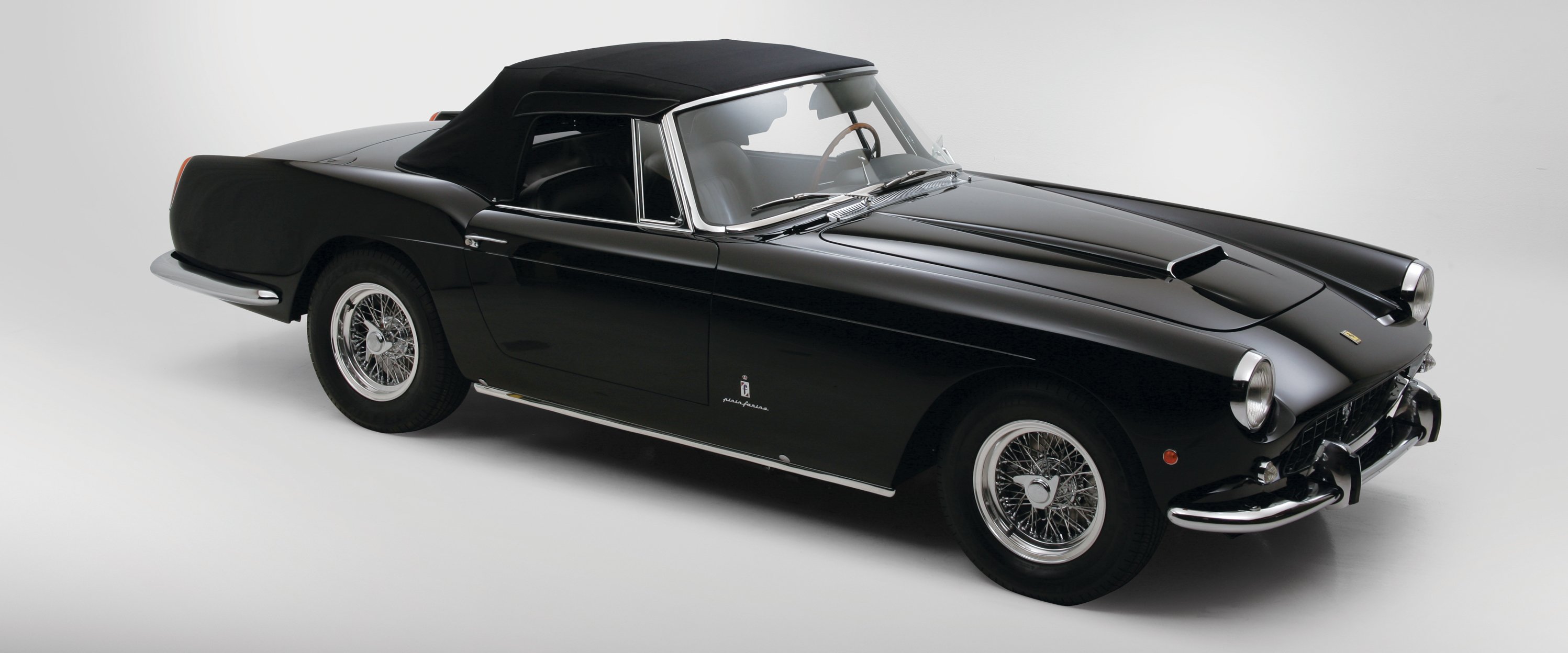 1961-Ferrari-250GT-PF-Cabriolet-Black-slideshow014@2x