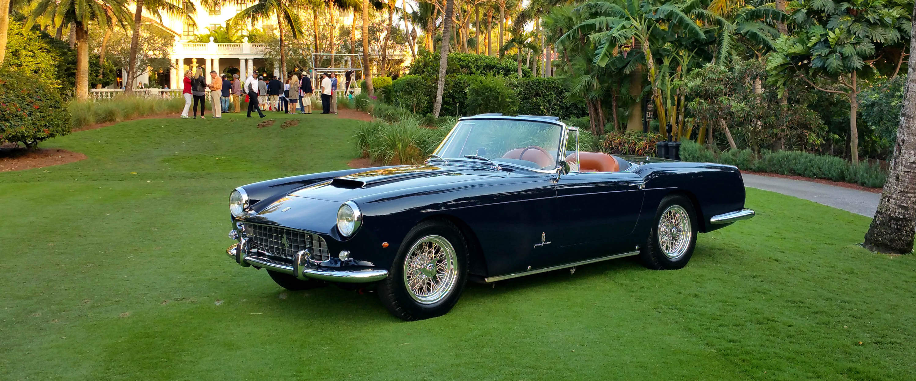 1961-Ferrari-250GT-PF-Cabriolet-Blue-slideshow-003@2x