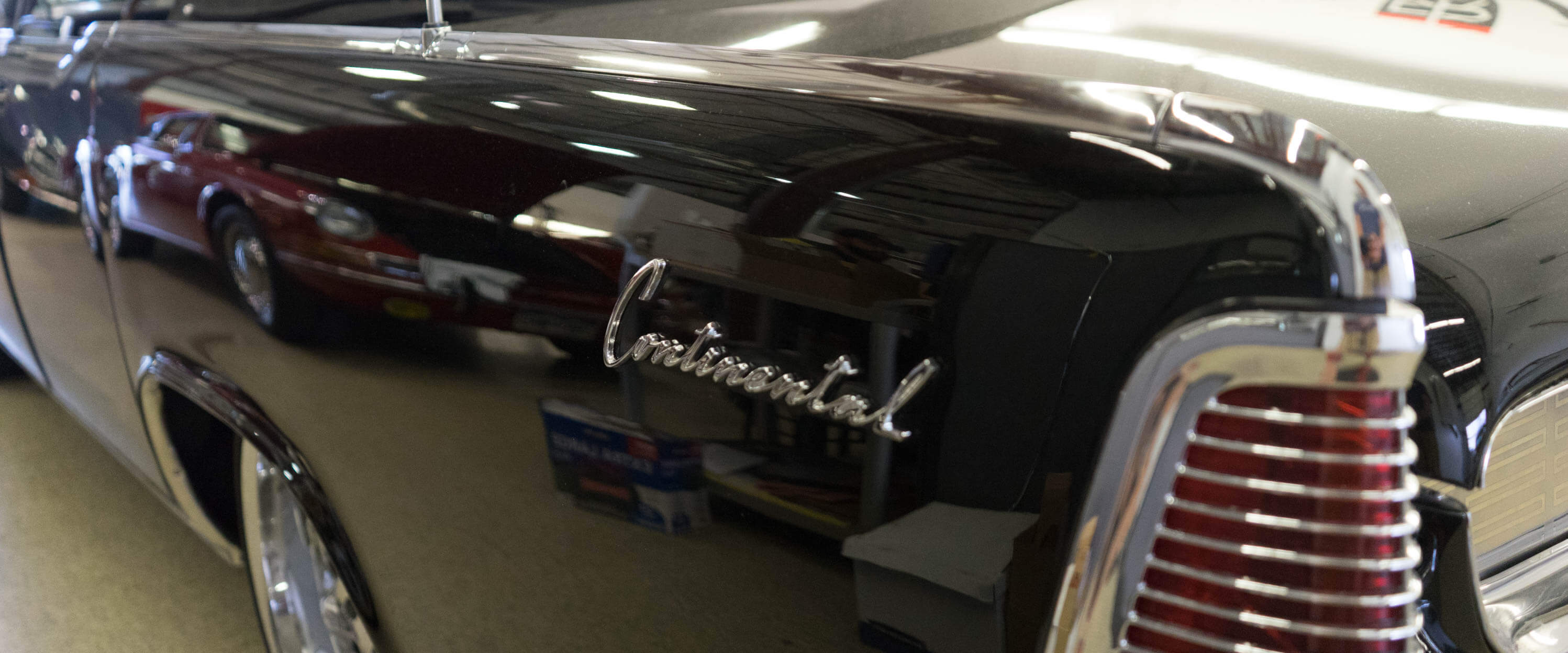 1962-Lincoln-Continental-Black-slideshow-008@2x