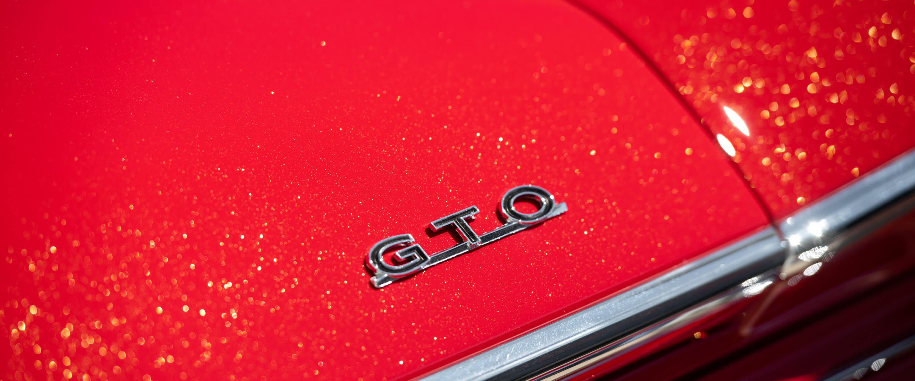 1966-Pontiac-GTO-Red-slideshow-020@2x