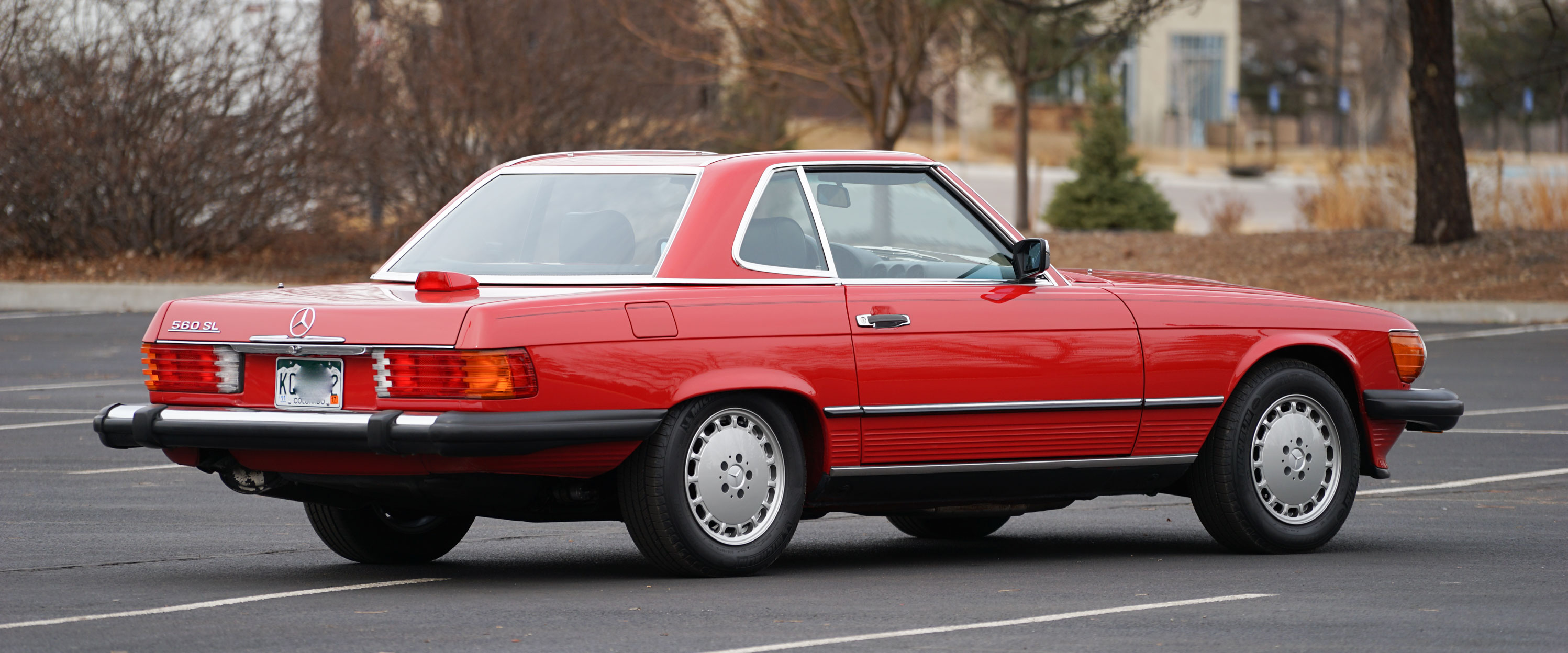 1986-Mercedes-Benz-560sl-red-slideshow-006@2x