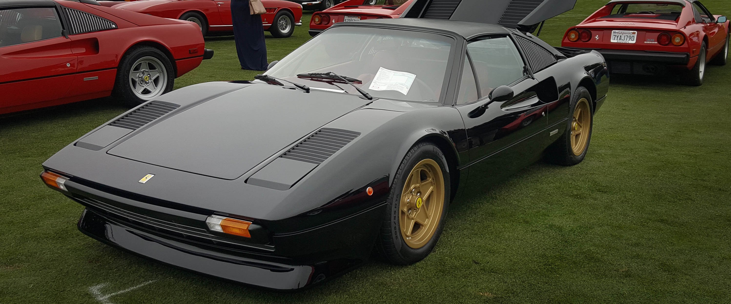1979-Ferrari-308gts-final-black-slideshow-001@2x