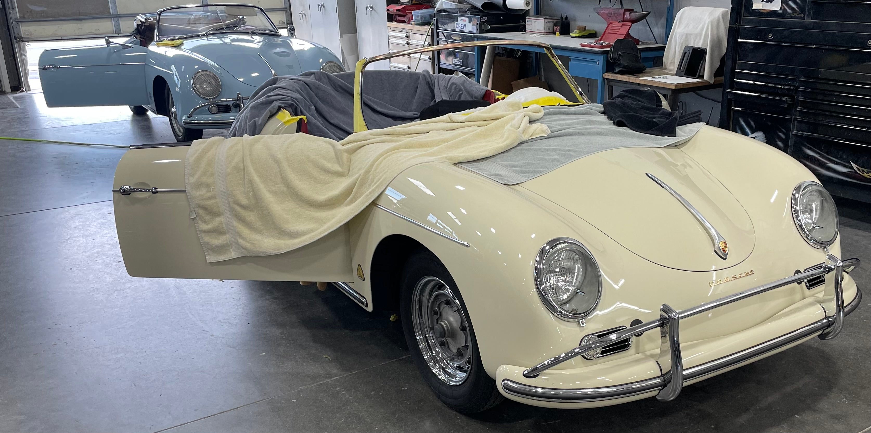 356 Convertible D Ivory Meissen Blue